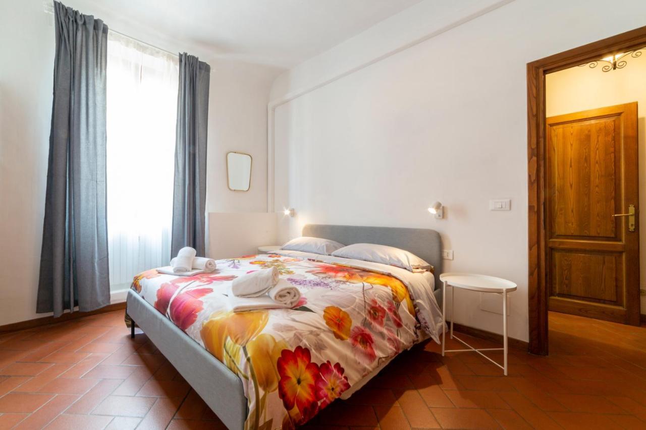 110 Sqm Apartment 6 Sleeps In Santa Croce Флоренція Екстер'єр фото