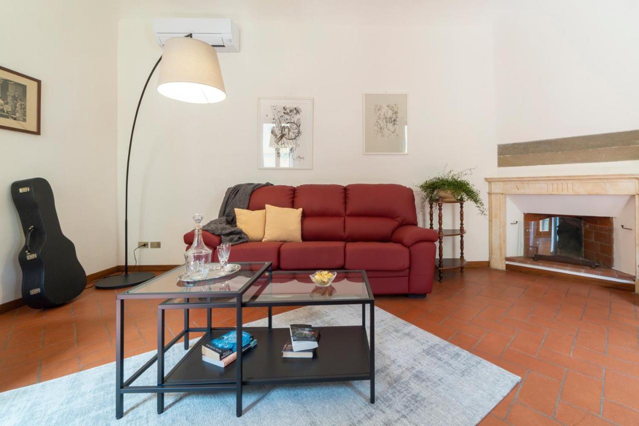 110 Sqm Apartment 6 Sleeps In Santa Croce Флоренція Екстер'єр фото