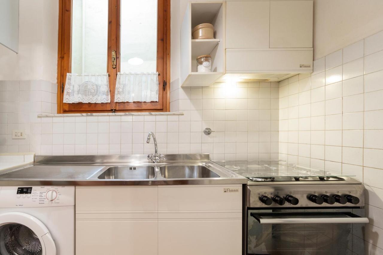 110 Sqm Apartment 6 Sleeps In Santa Croce Флоренція Екстер'єр фото